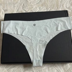 Lululemon thong